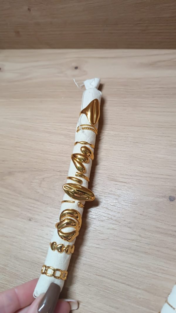 ANILLOS DE ACERO AJUSTABLES DORADOS